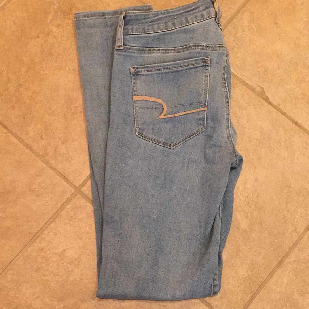 American Eagle Skinny jeans. Size 4 regular